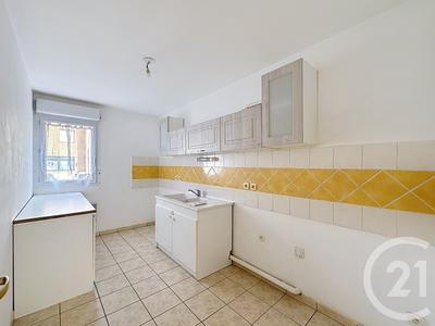 Appartement - 74 m² - 3 pièces