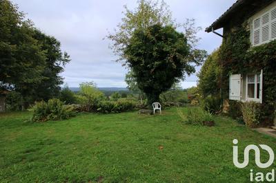 Maison - 98 m² - 5 pièces