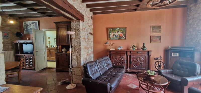 Maison - 200 m² - 6 pièces