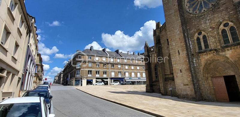 Appartement - 98 m² - 5 pièces