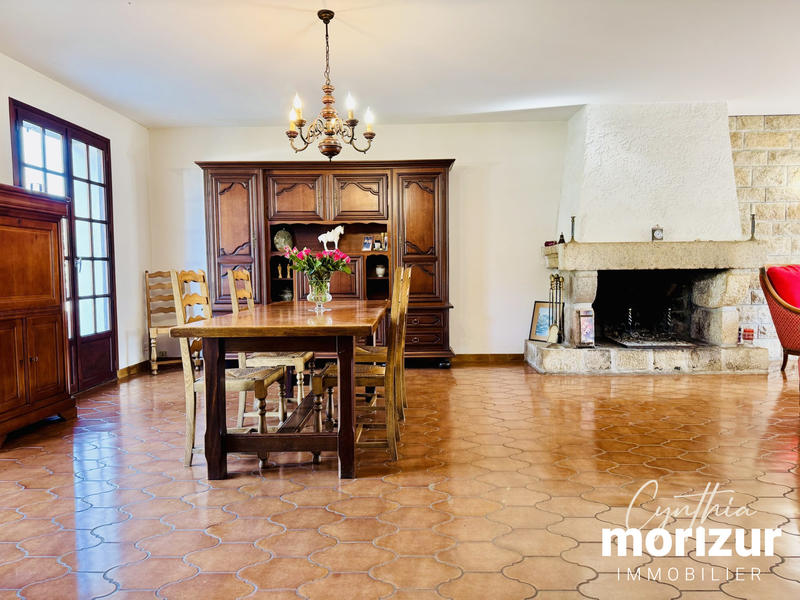 Maison - 141 m² - 6 pièces