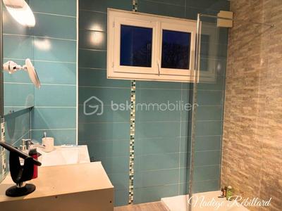 Maison - 133 m² - 8 pièces