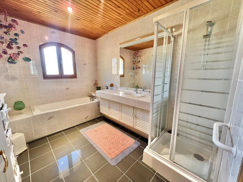 Maison - 148 m² - 7 pièces