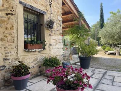 Mas - 153 m² - 6 pièces