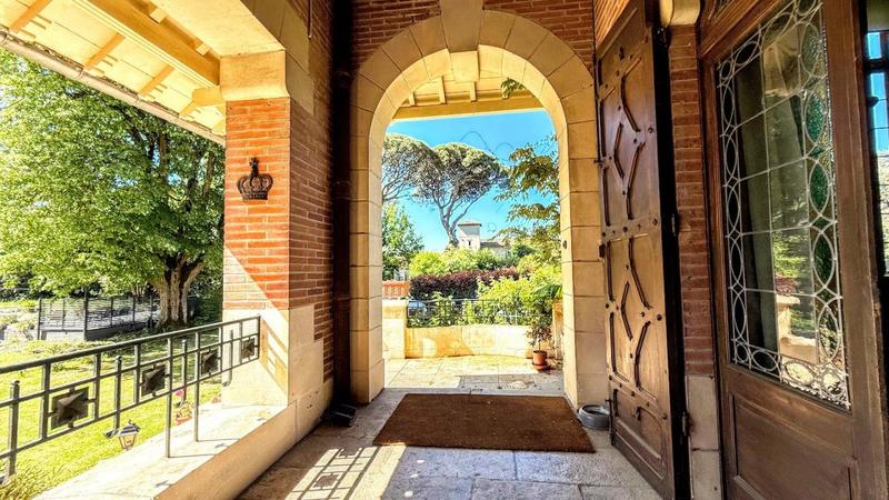 Château - 490 m² - 18 pièces