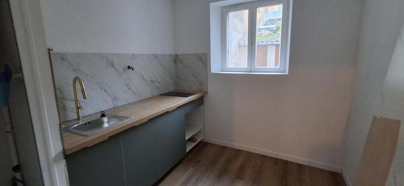 Studio - 25 m² - 1 pièce