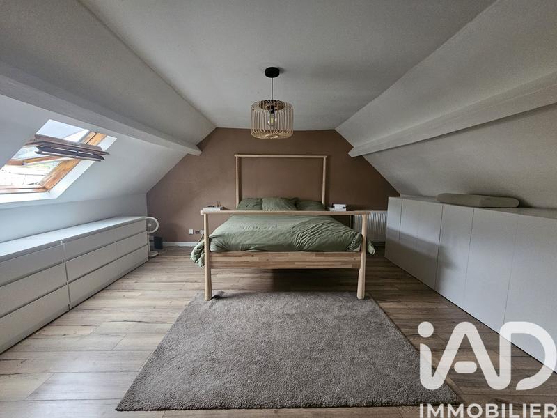 Maison - 95 m² - 5 pièces