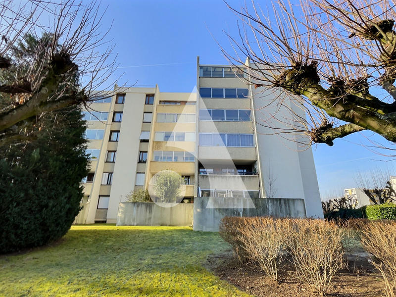 Appartement - 89 m² - 4 pièces