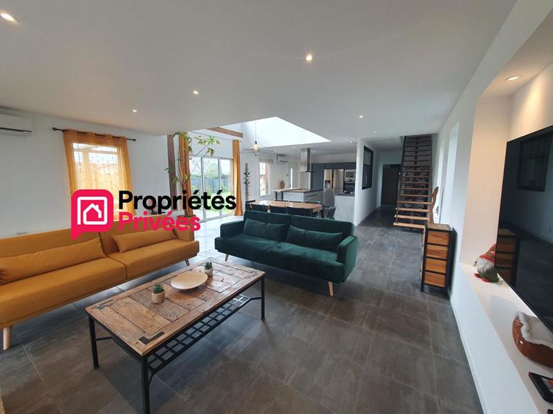 Maison - 180 m² - 5 pièces