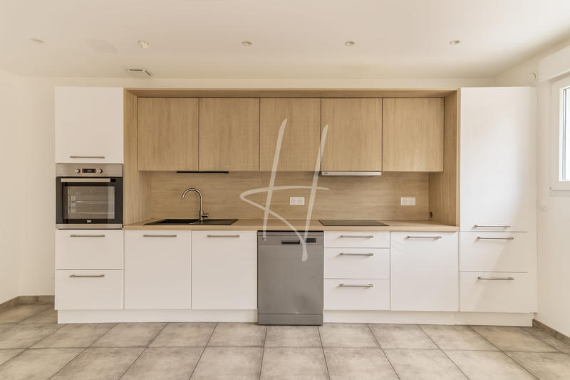 Maison - 158 m² - 7 pièces