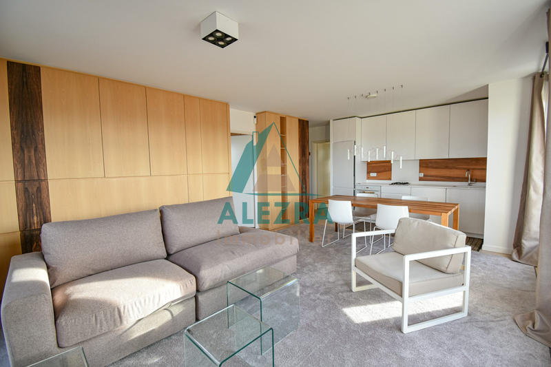 Appartement - 84 m² - 4 pièces