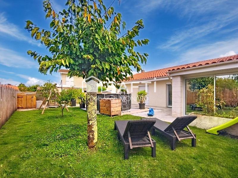 Maison - 115 m² - 6 pièces