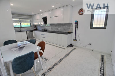 Villa - 190 m² - 6 pièces