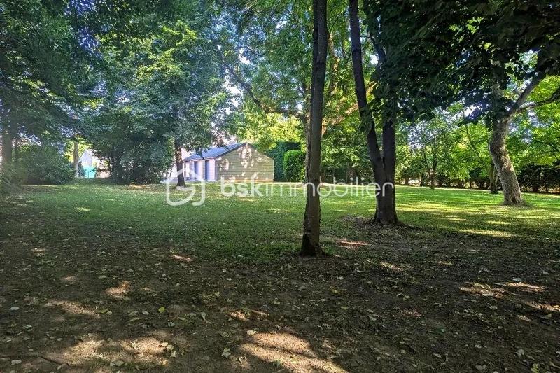 Demeure - 283 m² - 10 pièces