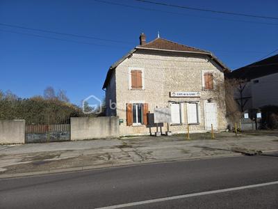 Immeuble - 162 m² - 4 pièces