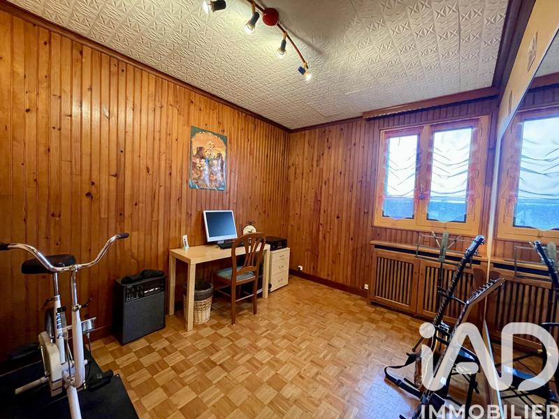 Maison - 140 m² - 7 pièces