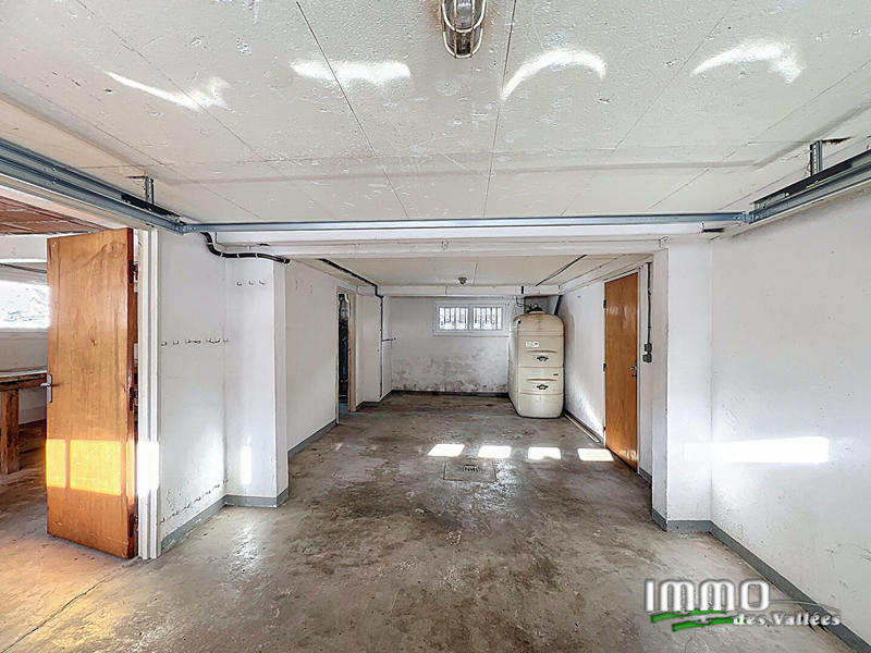 Maison - 181 m² - 7 pièces