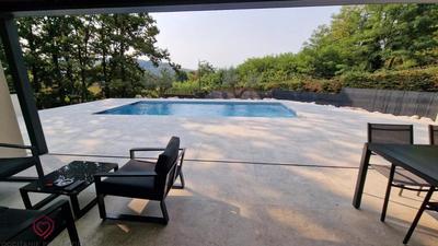 Villa - 150 m² - 6 pièces