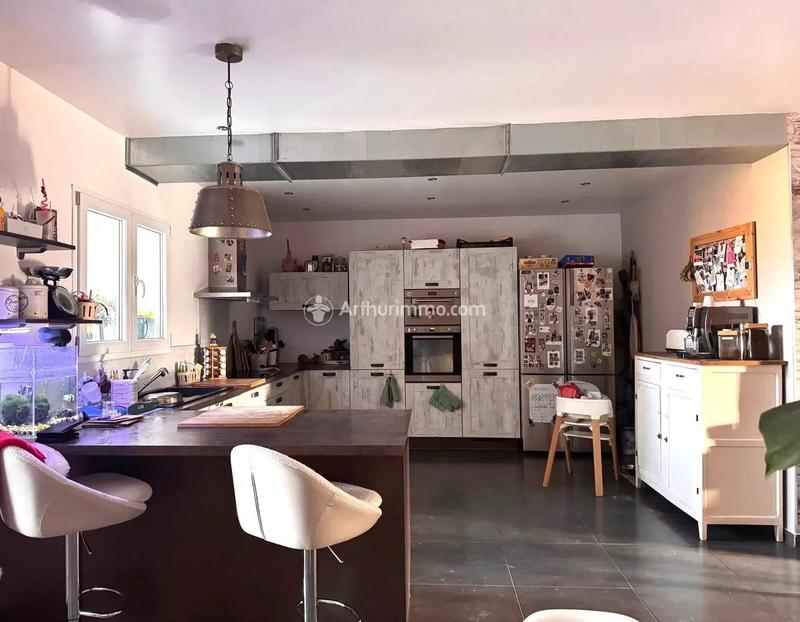 Maison - 288 m² - 7 pièces