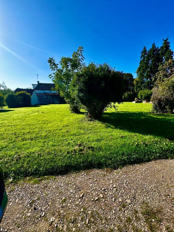 Terrain constructible - 732 m²