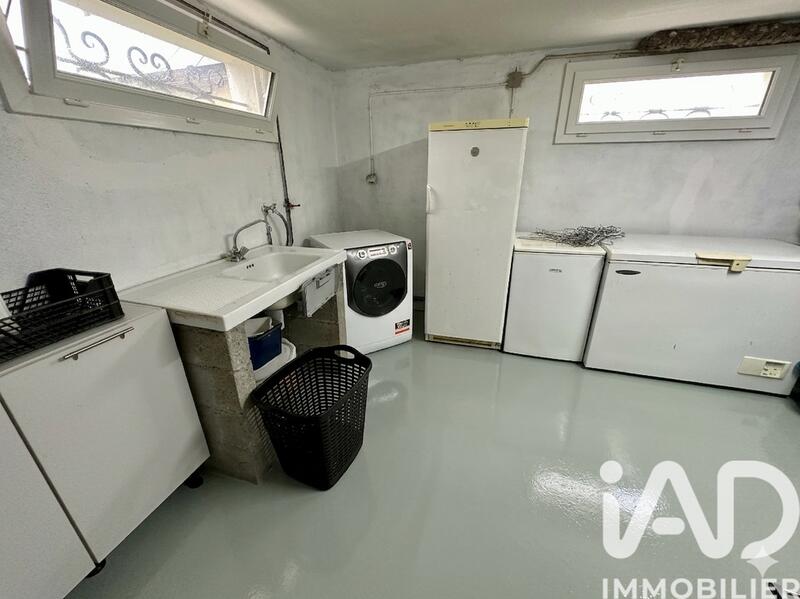 Maison - 266 m² - 11 pièces