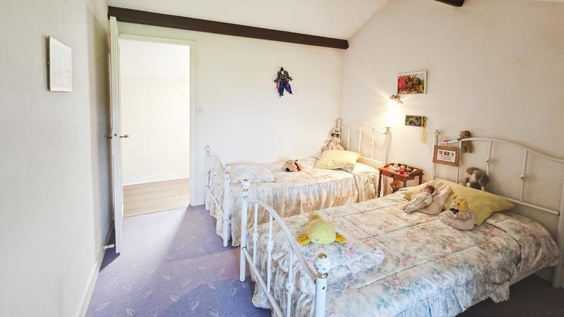 Maison - 185 m² - 7 pièces