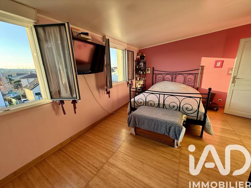 Maison - 157 m² - 7 pièces