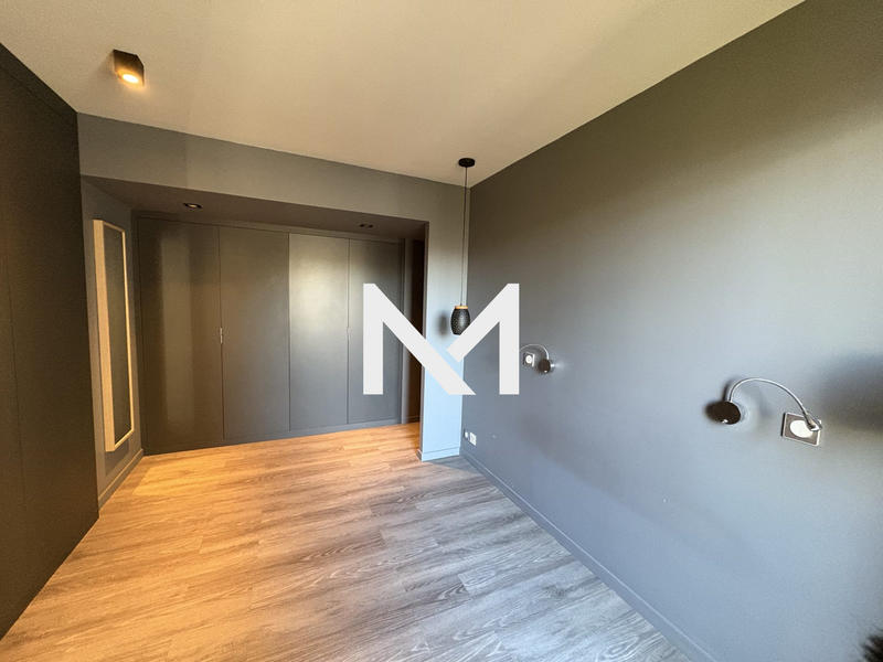 Appartement - 82 m² - 3 pièces