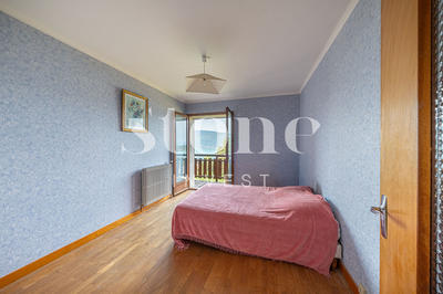 Maison - 266 m² - 8 pièces