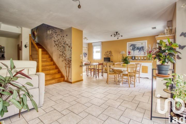 Maison - 140 m² - 6 pièces