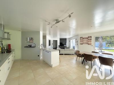 Maison - 145 m² - 5 pièces