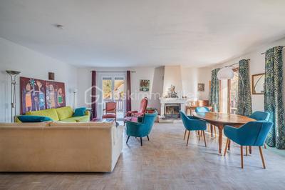 Maison - 155 m² - 7 pièces