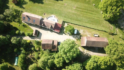 Maison ancienne - 240 m² - 7 pièces