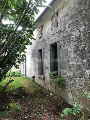 Maison de campagne - 100 m² - 3 pièces