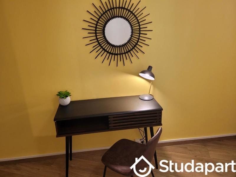 Chambre - 10 m² - 1 pièce