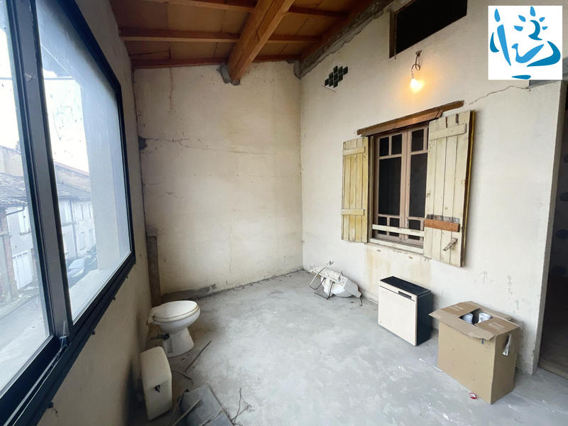 Local commercial - 106 m² - 6 pièces