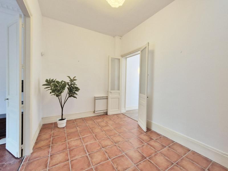 Appartement haussmannien - 330 m² - 10 pièces