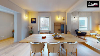 Maison - 263 m² - 9 pièces