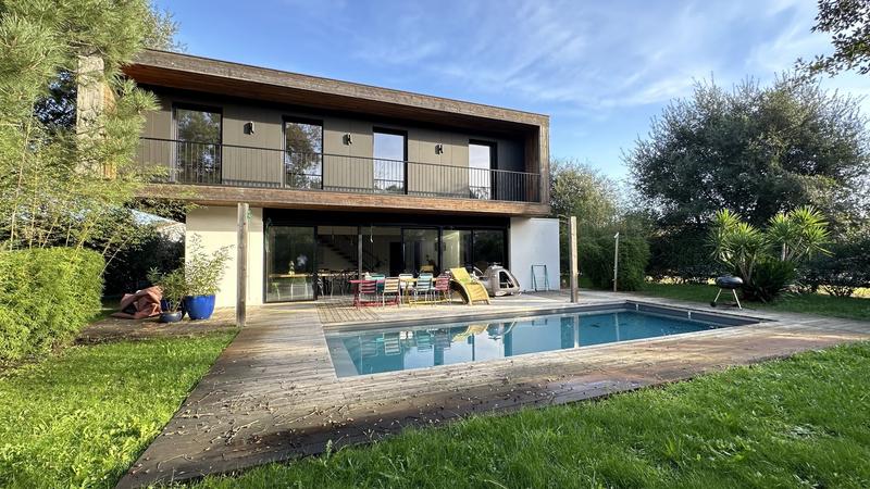 Maison d'architecte - 170 m² - 6 pièces