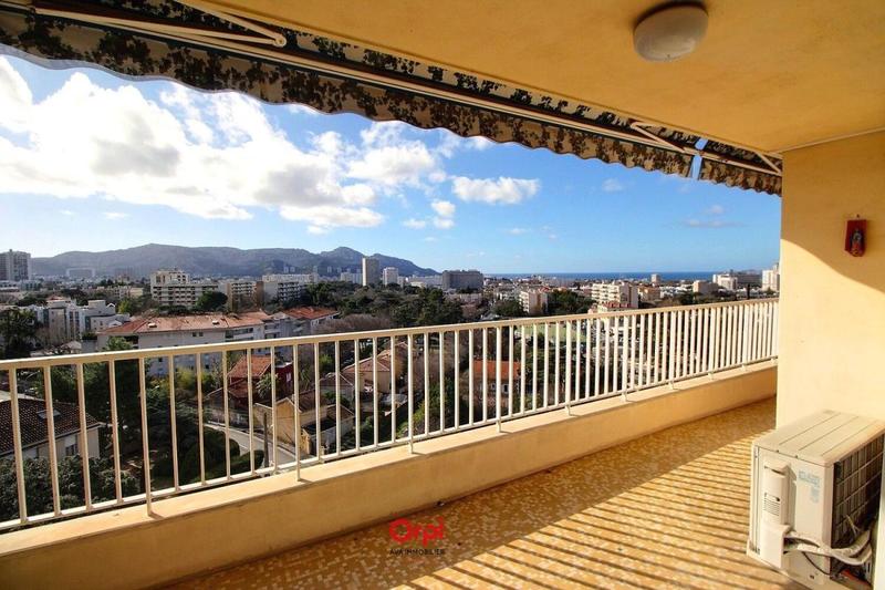 Appartement - 99 m² - 4 pièces