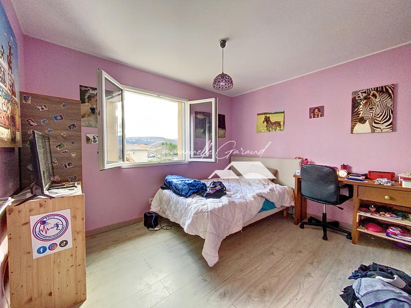 Maison - 111 m² - 5 pièces