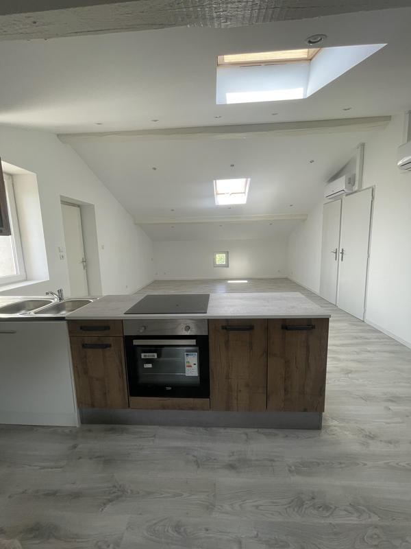 Immeuble - 210 m² - 9 pièces