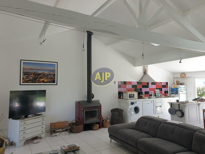 Maison - 101 m² - 4 pièces