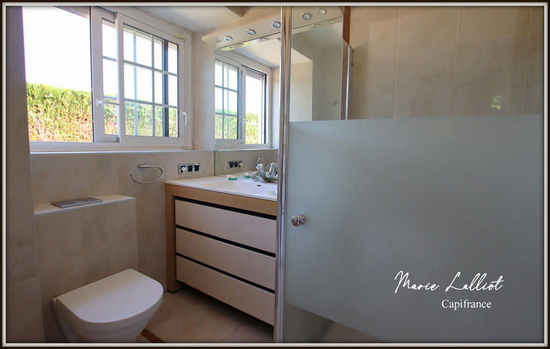 Maison - 322 m² - 11 pièces