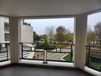 Appartement - 83 m² - 3 pièces