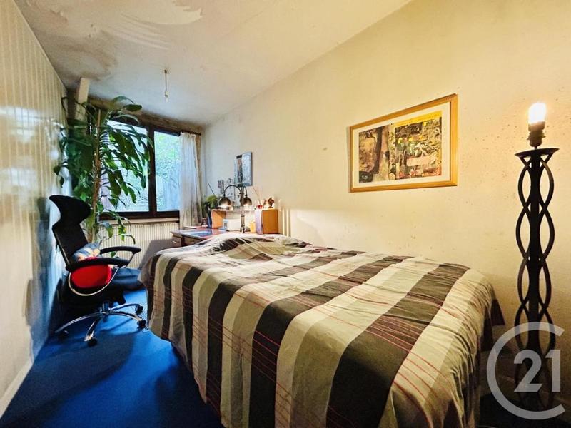 Maison de ville - 334 m² - 21 pièces