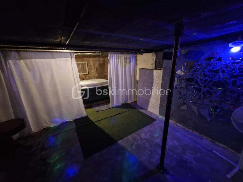 Maison traditionnelle - 170 m² - 6 pièces