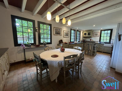 Maison ancienne - 205 m² - 11 pièces