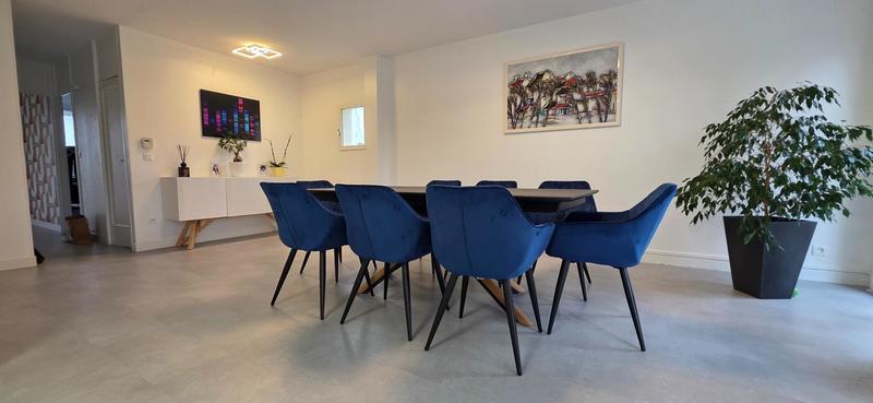 Maison - 140 m² - 6 pièces