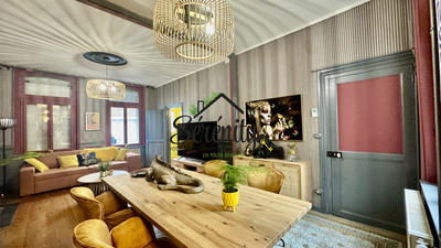 Maison - 209 m² - 10 pièces